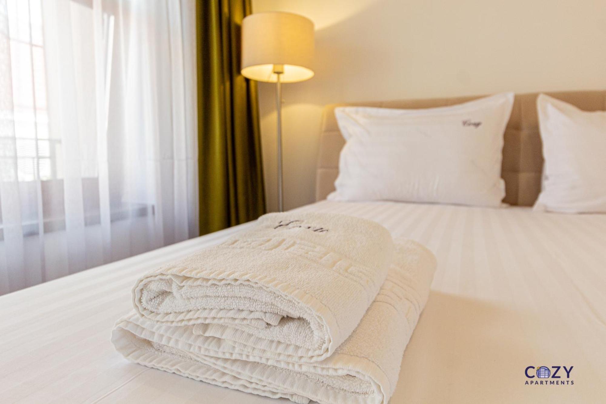 Cozy Brand New Boutique Aparthotel Braşov Exteriör bild