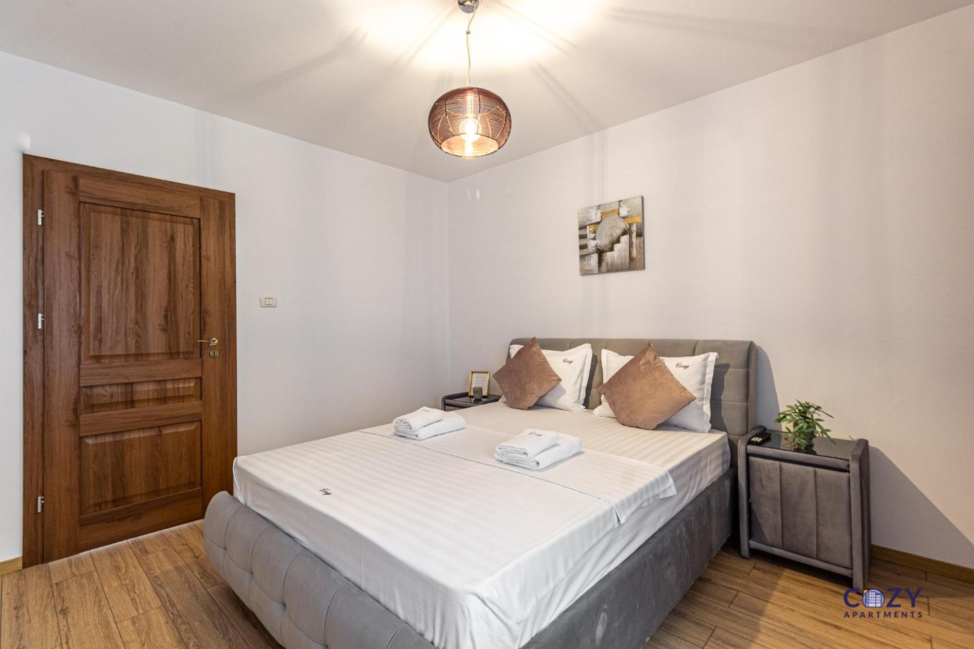 Cozy Brand New Boutique Aparthotel Braşov Exteriör bild